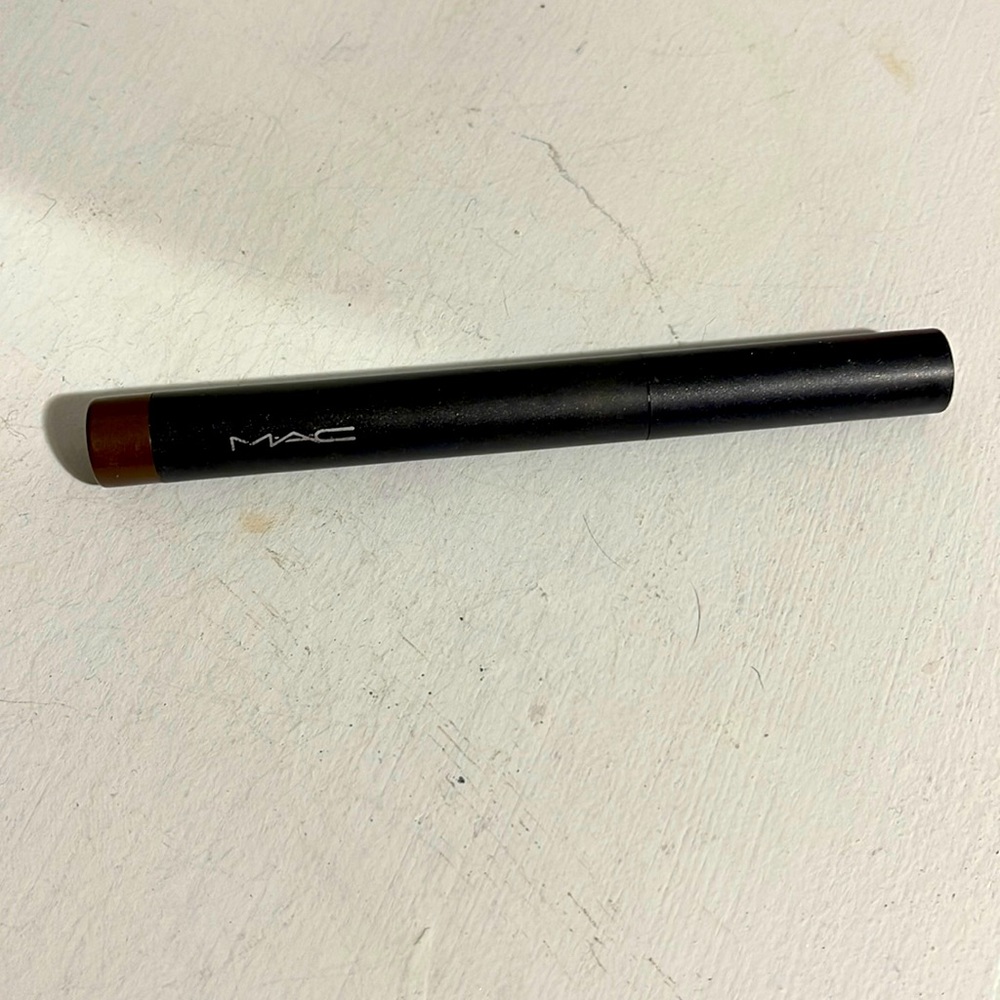 Mac shadestick ‘gentle lentil’